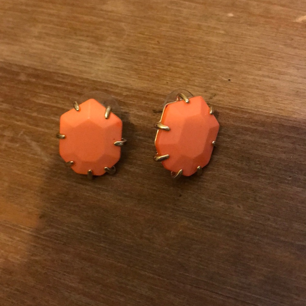 Kendra Scott studs